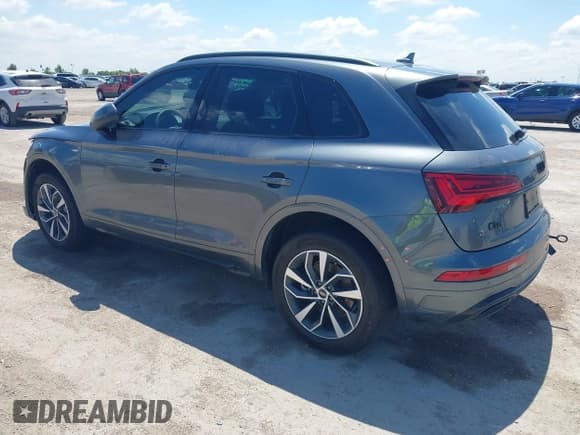 ✅ 2024 Audi Q5 S line Premium • VIN: WA1GAAFY8R2118047 • Лот: 42238627. Опубликован ранее на IAAI с пробегом 7 855 миль. Бесплатный доступ к архиву аукционных продаж из США и подробный отчёт об истории автомобиля на DreamBid. Изображение 3.