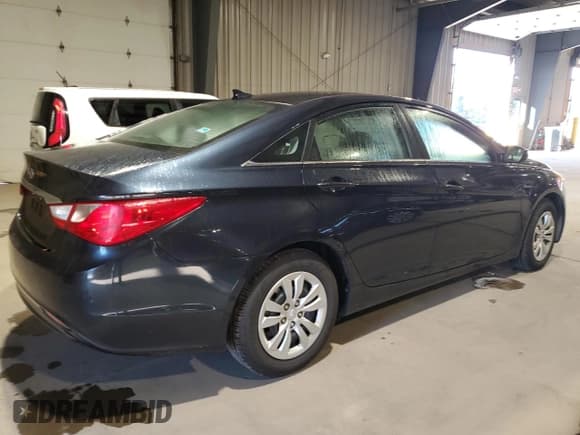 ✅ 2013 Hyundai Sonata GLS • VIN: 5NPEB4AC4DH518590 • Lot: 85145995. Listed on Copart with 100,433 mi. Free auction sales archive from the USA and detailed vehicle history report at DreamBid. Image 3.