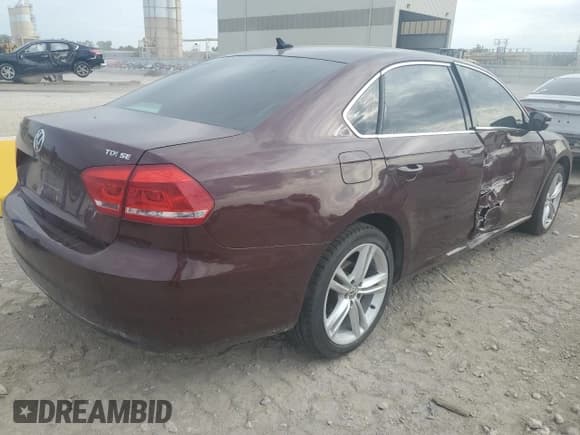 ✅ 2014 Volkswagen Passat SE • VIN: 1VWBN7A36EC043451 • Lot: 86527925. Listed on Copart with Not provided. Free auction sales archive from the USA and detailed vehicle history report at DreamBid. Image 3.