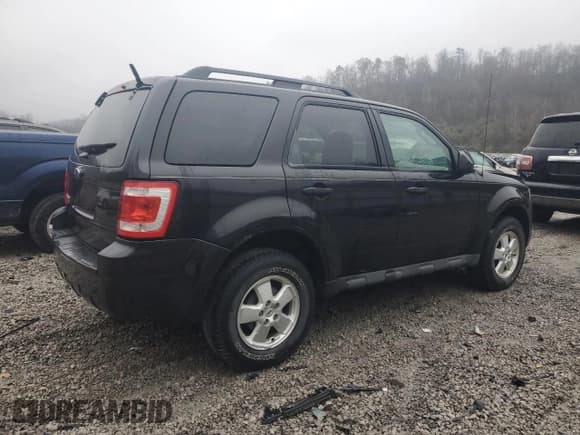✅ 2011 Ford Escape XLT • VIN: 1FMCU9D74BKB45042 • Лот: 93526295. Опубликован ранее на Copart с пробегом 147 171 миль. Бесплатный доступ к архиву аукционных продаж из США и подробный отчёт об истории автомобиля на DreamBid. Изображение 3.