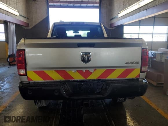 ✅ 2018 Ram 2500 Tradesman • VIN: 3C6TR5CT7JG306624 • Lot: 68085225. Listed on Copart with 45,195 mi. Free auction sales archive from the USA and detailed vehicle history report at DreamBid. Image 6.