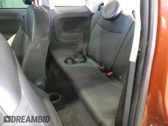 ✅ 2015 FIAT 500 Pop • VIN: 3C3CFFAR5FT555750 • Lot: 62313145. Listed on Copart with 171,582 mi. Free auction sales archive from the USA and detailed vehicle history report at DreamBid. Image 10.