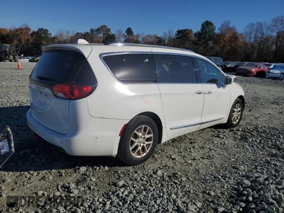 ✅ 2020 Chrysler Pacifica Touring L • VIN: 2C4RC1BG4LR103012 • Lot: 91020155. Wystawiony na Copart z przebiegiem 79 849 mil. Bezpłatny archiwum sprzedaży aukcyjnych z USA i szczegółowy raport historii pojazdu na DreamBid. Zdjęcie 3.