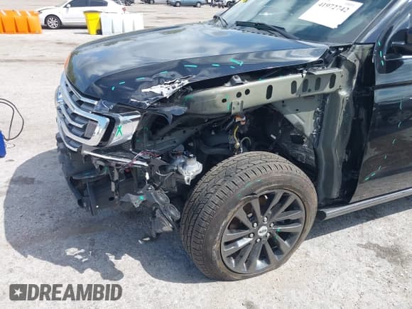 ✅ 2021 Ford Expedition Max Limited • VIN: 1FMJK1KT8MEA07617 • Lot: 41972742. Listed on IAAI with 30,808 mi. Free auction sales archive from the USA and detailed vehicle history report at DreamBid. Image 12.