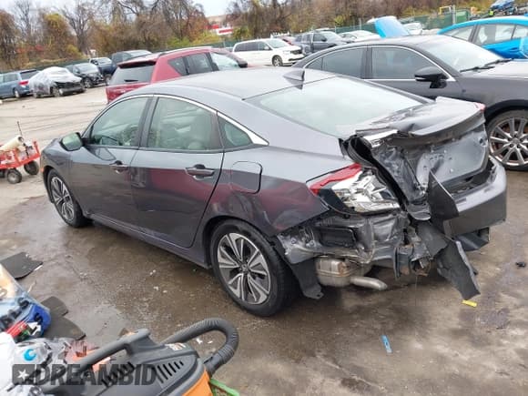 ✅ 2018 Honda Civic EX-T • VIN: JHMFC1F37JX012128 • Lot: 43773104. Listed on IAAI with 111,484 mi. Free auction sales archive from the USA and detailed vehicle history report at DreamBid. Image 3.