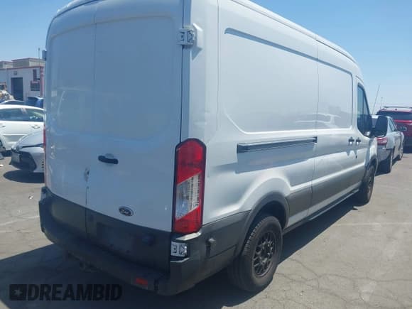 ✅ 2016 Ford Transit Cargo • VIN: 1FTYE2CG6GKA04769 • Лот: 42540728. Опубликован ранее на IAAI с пробегом 128 502 миль. Бесплатный доступ к архиву аукционных продаж из США и подробный отчёт об истории автомобиля на DreamBid. Изображение 4.