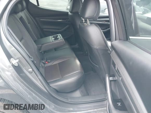 ✅ 2021 Mazda 3 Premium • VIN: JM1BPBML8M1344616 • Лот: 41715583. Опубликован ранее на IAAI с пробегом 44 457 миль. Бесплатный доступ к архиву аукционных продаж из США и подробный отчёт об истории автомобиля на DreamBid. Изображение 8.