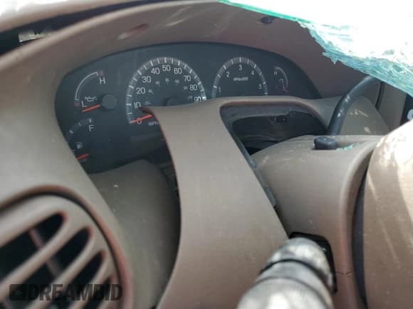 ✅ 2002 Ford Expedition XLT • VIN: 1FMRU15WX2LA64509 • Lot: 82646465. Listed on Copart with Not provided. Free auction sales archive from the USA and detailed vehicle history report at DreamBid. Image 9.