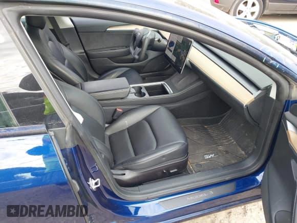 ✅ 2021 Tesla Model 3 Long Range • VIN: 5YJ3E1EB1MF974477 • Lot: 43647330. Wystawiony na IAAI z przebiegiem 46 051 mil. Bezpłatny archiwum sprzedaży aukcyjnych z USA i szczegółowy raport historii pojazdu na DreamBid. Zdjęcie 5.