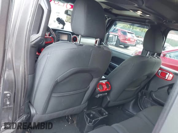 ✅ 2019 Jeep Wrangler Unlimited Sport S • VIN: 1C4HJXDG3KW569389 • Lot: 42197632. Listed on IAAI with 77,058 mi. Free auction sales archive from the USA and detailed vehicle history report at DreamBid. Image 20.