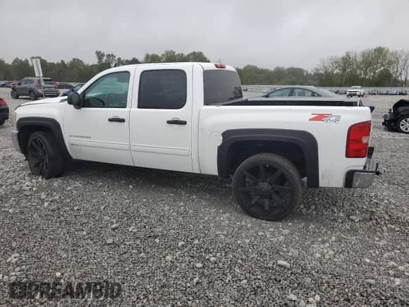 ✅ 2013 Chevrolet Silverado 1500 LS • VIN: 3GCPKREA6DG246499 • Lot: 81746165. Wystawiony na Copart z przebiegiem 142 687 mil mil. Skorzystaj z bezpłatnego archiwum sprzedaży aukcyjnych z USA i zobacz szczegółowy raport historii pojazdu na DreamBid. Zdjęcie 2.