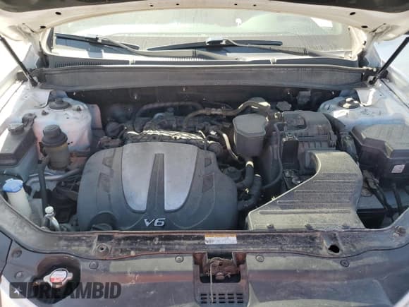 ✅ 2012 Hyundai Santa Fe Limited • VIN: 5XYZK4AG0CG144702 • Lot: 75204044. Listed on Copart with 173,296 mi. Free auction sales archive from the USA and detailed vehicle history report at DreamBid. Image 12.