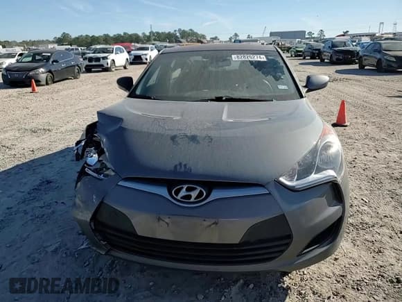✅ 2013 Hyundai Veloster w/Black Int • VIN: KMHTC6AD1DU167566 • Lot: 82826274. Wystawiony na Copart z przebiegiem 193 818 mil. Bezpłatny archiwum sprzedaży aukcyjnych z USA i szczegółowy raport historii pojazdu na DreamBid. Zdjęcie 10.