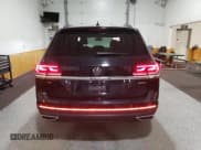 ✅ 2022 Volkswagen Atlas SE • VIN: 1V2LP2CA0NC505050 • Lot: 52202695. Listed on Copart with 28,477 mi. Free auction sales archive from the USA and detailed vehicle history report at DreamBid. Image 6.