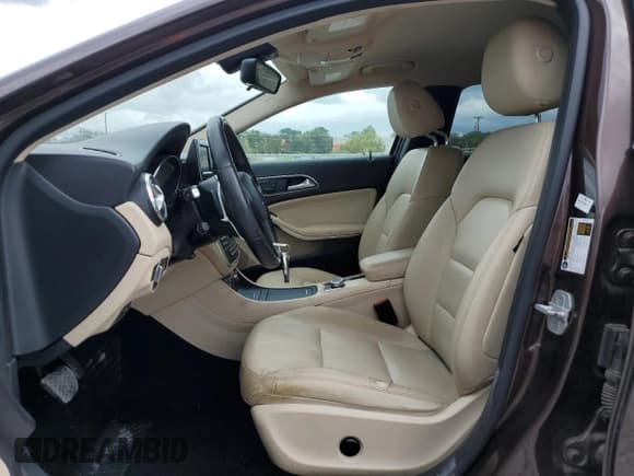 ✅ 2015 Mercedes-Benz GLA 250 • VIN: WDCTG4EB1FJ181357 • Lot: 83949335. Listed on Copart with 117,168 mi. Free auction sales archive from the USA and detailed vehicle history report at DreamBid. Image 7.