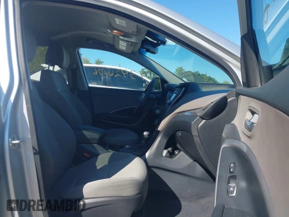 ✅ 2016 Hyundai Santa Fe • VIN: 5XYZUDLB7GG311624 • Лот: 43426476. Опубликован ранее на IAAI с пробегом 56 653 миль. Бесплатный доступ к архиву аукционных продаж из США и подробный отчёт об истории автомобиля на DreamBid. Изображение 5.