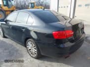 ✅ 2012 Volkswagen Jetta SEL • VIN: 3VWGP7AJ9CM056480 • Lot: 43888731. Wystawiony na IAAI z przebiegiem 168 156 mil. Bezpłatny archiwum sprzedaży aukcyjnych z USA i szczegółowy raport historii pojazdu na DreamBid. Zdjęcie 3.