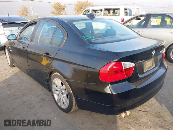 ✅ 2006 BMW 3 Series 325i • VIN: WBAVB13566PT24581 • Lot: 43918633. Listed on IAAI with 242,324 mi. Free auction sales archive from the USA and detailed vehicle history report at DreamBid. Image 3.