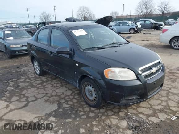 2007 Chevrolet Aveo LS z VIN KL1TD56647B107715, wystawiony jako IAAI lot #41479451 z przebiegiem 132 393 mil mil oraz . Historia ofert i sprzedaży dostępna na DreamBid. Obrazek 1.