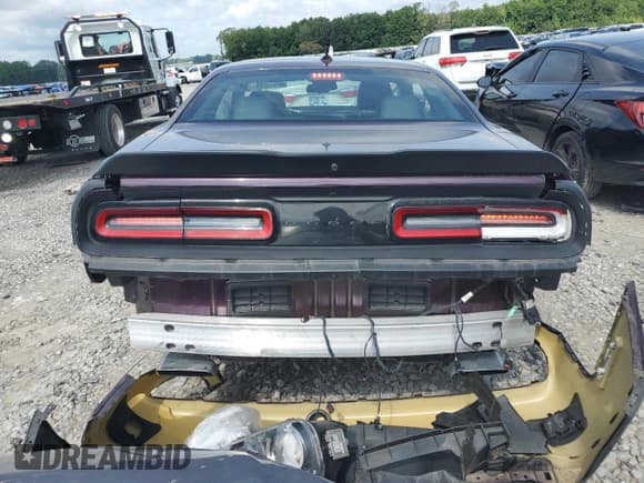 ✅ 2022 Dodge Challenger R/T • VIN: 2C3CDZBT0NH233929 • Lot: 65243684. Wystawiony na Copart z przebiegiem 40 079 mil. Bezpłatny archiwum sprzedaży aukcyjnych z USA i szczegółowy raport historii pojazdu na DreamBid. Zdjęcie 6.