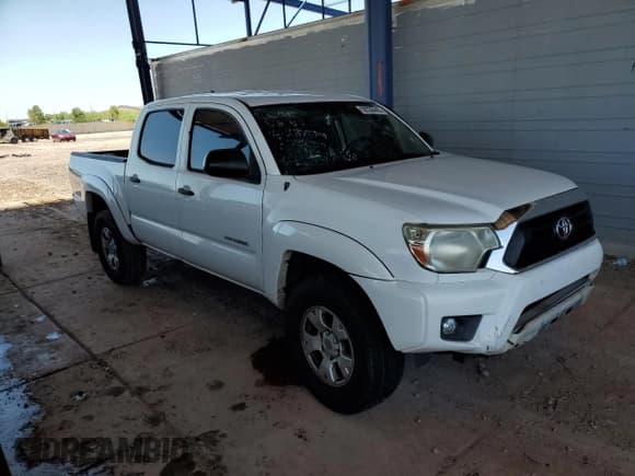 ✅ 2015 Toyota Tacoma PreRunner • VIN: 3TMJU4GN9FM183745 • Lot: 59338445. Wystawiony na Copart z przebiegiem 186 550 mil. Bezpłatny archiwum sprzedaży aukcyjnych z USA i szczegółowy raport historii pojazdu na DreamBid. Zdjęcie 4.