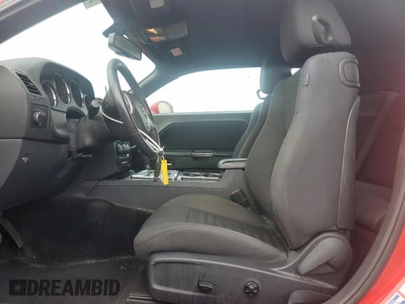 ✅ 2014 Dodge Challenger SXT Plus • VIN: 2C3CDYAG3EH283349 • Lot: 89275165. Wystawiony na Copart z przebiegiem 157 511 mil. Bezpłatny archiwum sprzedaży aukcyjnych z USA i szczegółowy raport historii pojazdu na DreamBid. Zdjęcie 7.