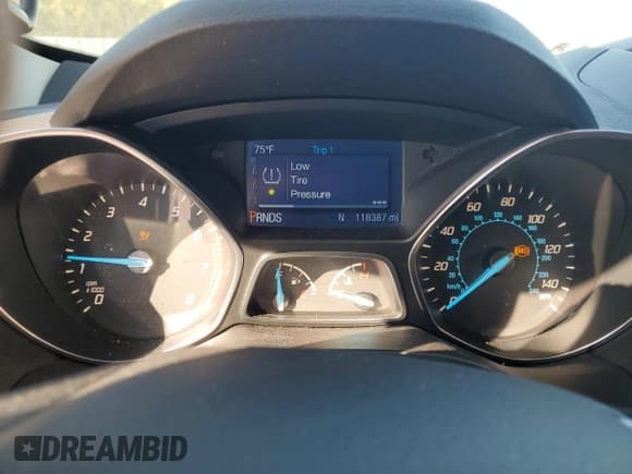 ✅ 2014 Ford Escape SE • VIN: 1FMCU0GX4EUD65345 • Lot: 91397205. Listed on Copart with 118,387 mi. Free auction sales archive from the USA and detailed vehicle history report at DreamBid. Image 9.