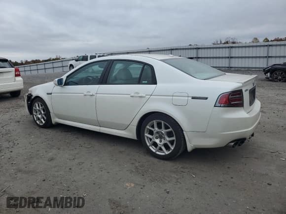 ✅ 2007 Acura TL Type S • VIN: 19UUA76547A002964 • Лот: 82748315. Опубликован ранее на Copart с пробегом 100 900 миль. Бесплатный доступ к архиву аукционных продаж из США и подробный отчёт об истории автомобиля на DreamBid. Изображение 2.