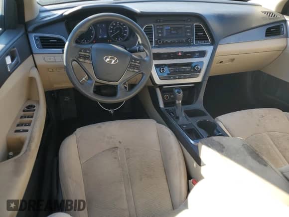 2015 Hyundai Sonata SE with VIN 5NPE24AF3FH249060, listed as a Copart auction lot 82412835 with 83,532 mi miles and Salvage title. Bid and sale history available at DreamBid. Image 8.