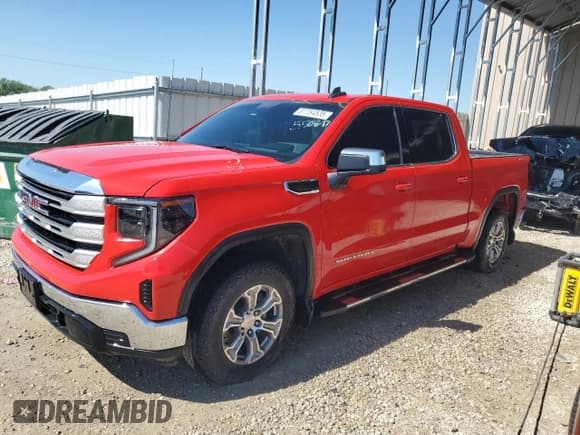✅ 2022 GMC Sierra 1500 SLE • VIN: 3GTPUBEKXNG550897 • Лот: 87754535. Опубликован ранее на Copart с пробегом 31 082 миль. Бесплатный доступ к архиву аукционных продаж из США и подробный отчёт об истории автомобиля на DreamBid. Изображение 1.