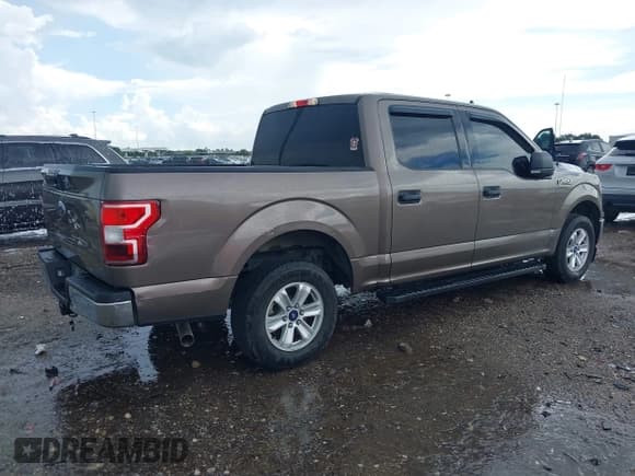 ✅ 2019 Ford F-150 XL • VIN: 1FTEW1C50KKD14501 • Lot: 42955908. Wystawiony na IAAI z przebiegiem 88 578 mil. Bezpłatny archiwum sprzedaży aukcyjnych z USA i szczegółowy raport historii pojazdu na DreamBid. Zdjęcie 4.