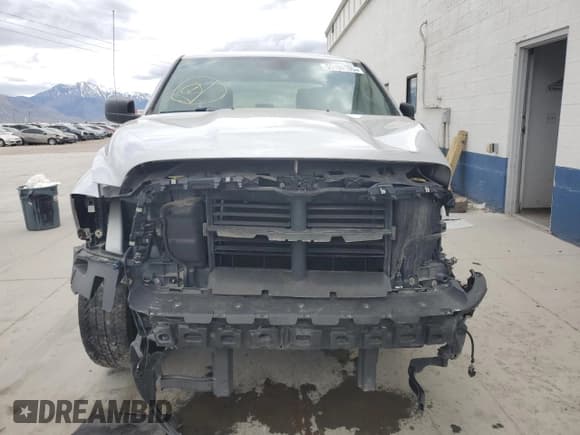 ✅ 2015 Ram 1500 Express • VIN: 1C6RR7KT8FS612674 • Lot: 55100185. Wystawiony na Copart z przebiegiem 163 756 mil. Bezpłatny archiwum sprzedaży aukcyjnych z USA i szczegółowy raport historii pojazdu na DreamBid. Zdjęcie 5.