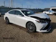 ✅ 2023 Lexus ES 250 • VIN: 58AD11D18PU011097 • Lot: 71805235. Wystawiony na Copart z przebiegiem 20 032 mil. Bezpłatny archiwum sprzedaży aukcyjnych z USA i szczegółowy raport historii pojazdu na DreamBid. Zdjęcie 4.