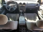 ✅ 2008 GMC Envoy SLE1 • VIN: 1GKDS13S282199037 • Lot: 84973845. Wystawiony na Copart z przebiegiem 177 731 mil. Bezpłatny archiwum sprzedaży aukcyjnych z USA i szczegółowy raport historii pojazdu na DreamBid. Zdjęcie 8.