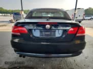 ✅ 2007 BMW 3 Series 328i • VIN: WBAWR33527PX78372 • Lot: 58561855. Wystawiony na Copart z przebiegiem 175 186 mil. Bezpłatny archiwum sprzedaży aukcyjnych z USA i szczegółowy raport historii pojazdu na DreamBid. Zdjęcie 6.