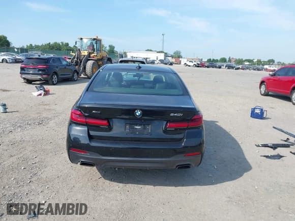 ✅ 2021 BMW 5 Series 540i xDrive • VIN: WBA73BJ05MWX34763 • Lot: 42846623. Listed on IAAI with Not provided. Free auction sales archive from the USA and detailed vehicle history report at DreamBid. Image 17.