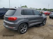 ✅ 2017 Volkswagen Tiguan Sport • VIN: WVGTV7AX0HK018268 • Lot: 60878275. Wystawiony na Copart z przebiegiem 72 417 mil. Bezpłatny archiwum sprzedaży aukcyjnych z USA i szczegółowy raport historii pojazdu na DreamBid. Zdjęcie 3.