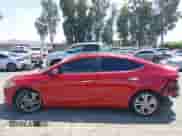 2017 Hyundai Elantra Limited с VIN KMHD84LFXHU160887, выставлен на аукционе IAAI как лот 43046066 с пробегом 157 556 миль миль и . История ставок и продаж доступна на DreamBid. Изображение 14.