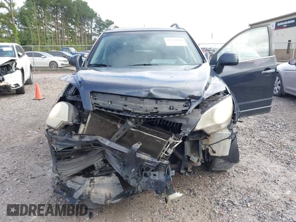 ✅ 2014 Chevrolet Captiva Sport LTZ • VIN: 3GNAL4EK5ES585033 • Lot: 42374588. Wystawiony na IAAI z przebiegiem 175 413 mil. Bezpłatny archiwum sprzedaży aukcyjnych z USA i szczegółowy raport historii pojazdu na DreamBid. Zdjęcie 6.