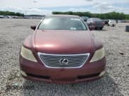 ✅ 2007 Lexus LS 460 L • VIN: JTHGL46F375014799 • Lot: 53912115. Wystawiony na Copart z przebiegiem 150 120 mil. Bezpłatny archiwum sprzedaży aukcyjnych z USA i szczegółowy raport historii pojazdu na DreamBid. Zdjęcie 5.