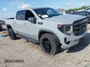 ✅ 2024 GMC Sierra 1500 AT4 • VIN: 1GTUUEEL8RZ370157 • Лот: 42926287. Опубликован ранее на IAAI с пробегом 9 636 миль. Бесплатный доступ к архиву аукционных продаж из США и подробный отчёт об истории автомобиля на DreamBid. Изображение 1.