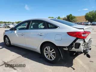 2016 Hyundai Sonata 2.4L с VIN 5NPE24AF5GH387863, выставлен на аукционе Copart как лот 80763965 с пробегом 140 328 миль миль и Списание • Salvage title. История ставок и продаж доступна на DreamBid. Изображение 2.