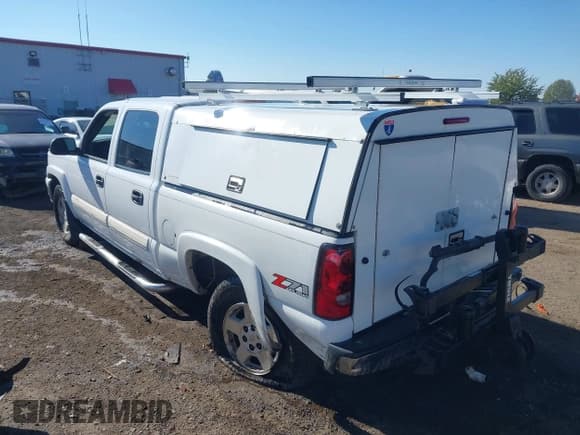 ✅ 2006 Chevrolet Silverado 1500 LT1 • VIN: 2GCEK13T561187762 • Лот: 43433645. Опубликован ранее на IAAI с пробегом Не указан. Бесплатный доступ к архиву аукционных продаж из США и подробный отчёт об истории автомобиля на DreamBid. Изображение 3.