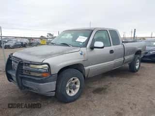 ✅ 1999 Chevrolet Silverado 2500 LS • VIN: 1GCGC29UXXE221514 • Lot: 40267009. Wystawiony na IAAI z przebiegiem Nie podano. Bezpłatny archiwum sprzedaży aukcyjnych z USA i szczegółowy raport historii pojazdu na DreamBid. Zdjęcie 2.