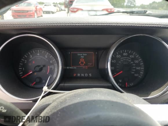 ✅ 2016 Ford Mustang EcoBoost Premium • VIN: 1FATP8UH4G5272481 • Lot: 64366215. Listed on Copart with 87,432 mi. Free auction sales archive from the USA and detailed vehicle history report at DreamBid. Image 9.