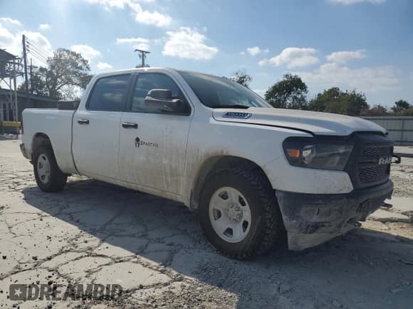 ✅ 2023 Ram 1500 Tradesman • VIN: 1C6SRFNT6PN601129 • Лот: 82363854. Опубликован ранее на Copart с пробегом 11 626 миль. Бесплатный доступ к архиву аукционных продаж из США и подробный отчёт об истории автомобиля на DreamBid. Изображение 4.