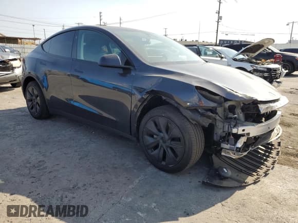 ✅ 2025 Tesla Model Y Long Range • VIN: 7SAYGDED7SF218400 • Лот: 72071165. Опубликован ранее на Copart с пробегом 13 172 миль. Бесплатный доступ к архиву аукционных продаж из США и подробный отчёт об истории автомобиля на DreamBid. Изображение 4.