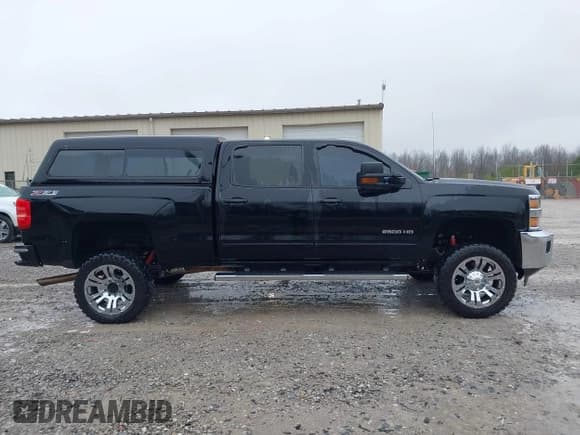 ✅ 2015 Chevrolet Silverado 2500HD LT • VIN: 1GC1KVEG4FF552253 • Лот: 43700188. Опубликован ранее на IAAI с пробегом 181 541 миль. Бесплатный доступ к архиву аукционных продаж из США и подробный отчёт об истории автомобиля на DreamBid. Изображение 13.