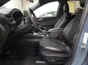 ✅ 2025 Ford Escape ST-Line Select • VIN: 1FMCU9NZ9SUA01555 • Lot: 86453595. Wystawiony na Copart z przebiegiem 12 811 mil. Bezpłatny archiwum sprzedaży aukcyjnych z USA i szczegółowy raport historii pojazdu na DreamBid. Zdjęcie 7.