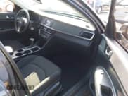 ✅ 2016 Kia Optima LX • VIN: KNAGT4L31G5112190 • Lot: 43482496. Listed on IAAI with 84,970 mi. Free auction sales archive from the USA and detailed vehicle history report at DreamBid. Image 5.